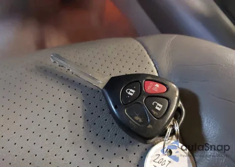 2007 Toyota Rav4 Limited V6 from USA, damaged, VIN JTMBK31V375028175